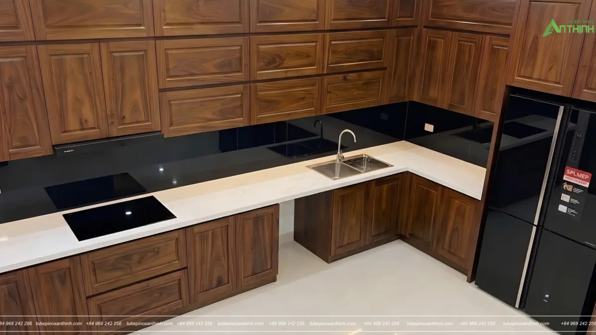 Chi tiết vòi nước của gia đình chú Bảo tại Từ Sơn Bắc Ninh chậu rửa và mặt đá