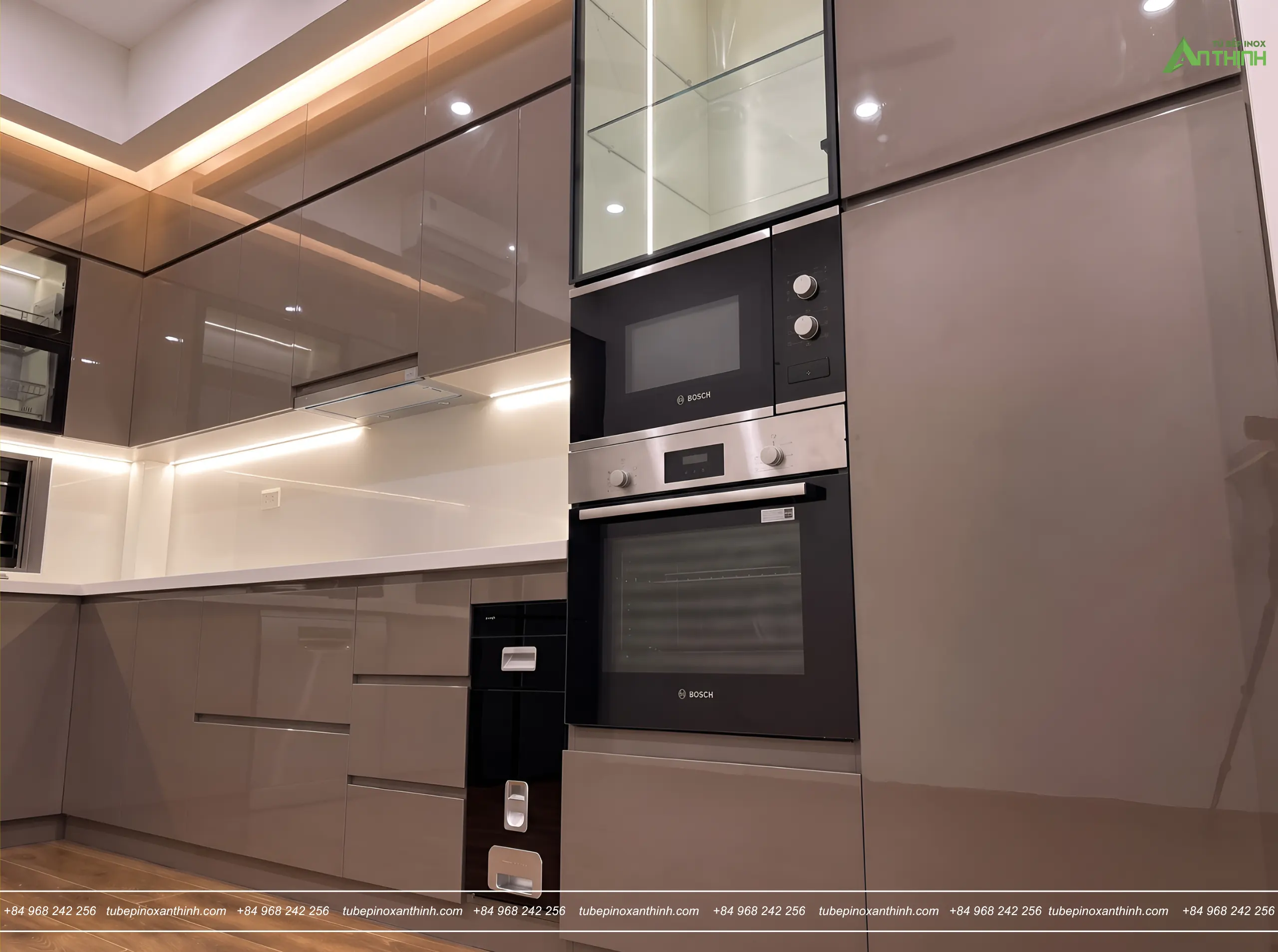 Cột thiết bị cao cấp gia đình anh Phúc tại Mê Linh, Hà Nội