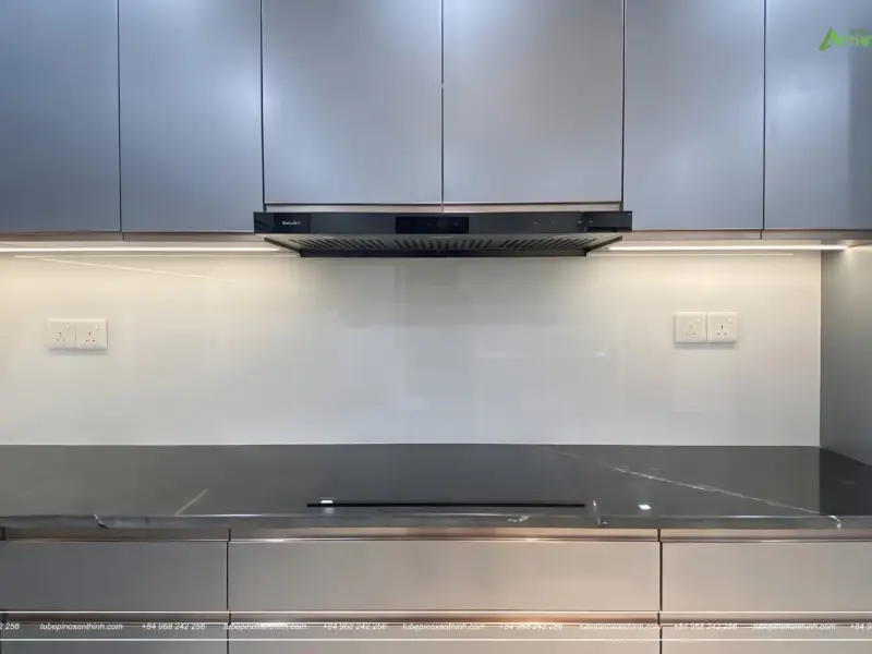Góc bếp nấu hiện đại gia đình chị Trâm ở Tây Hồ, Hà Nội