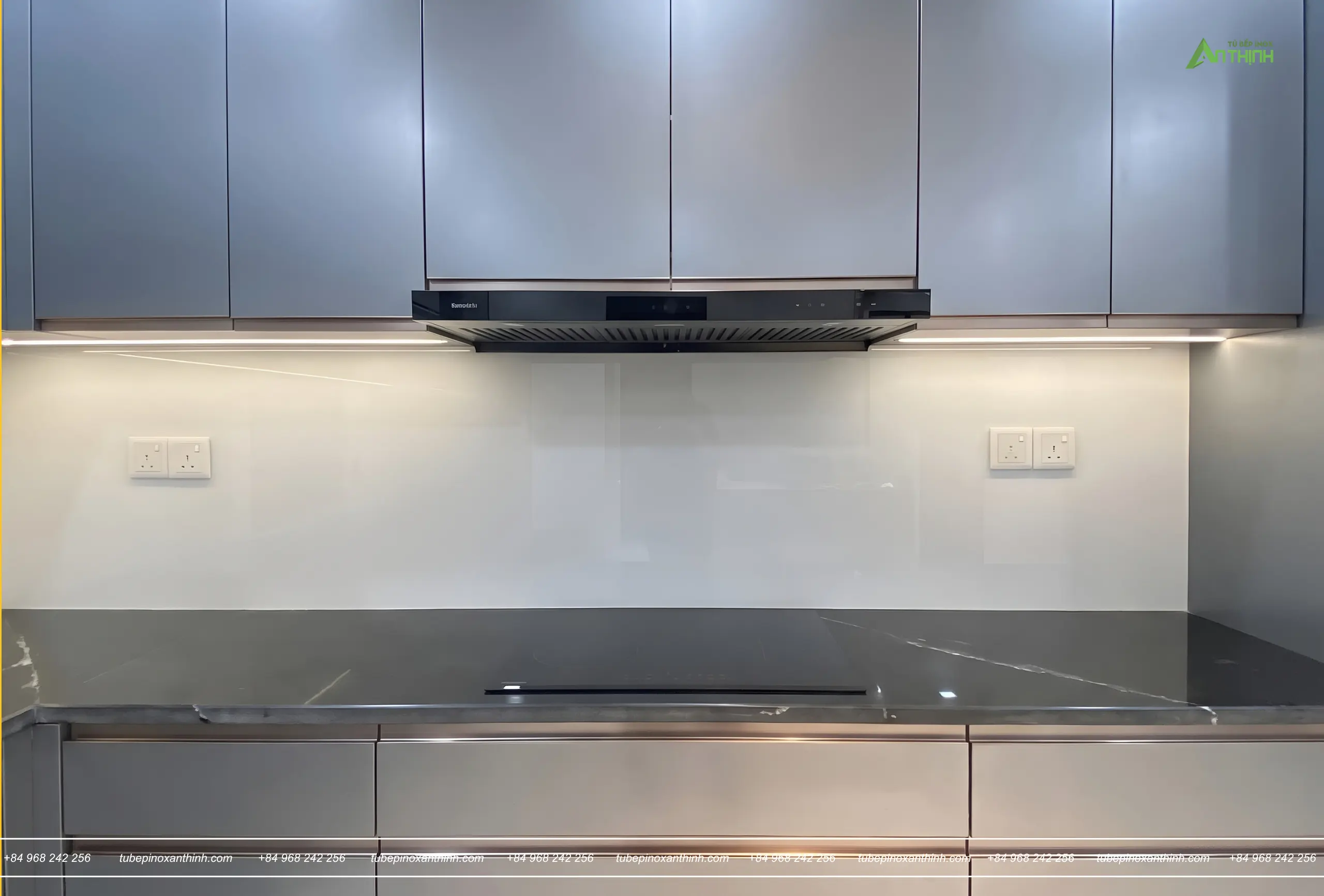 Góc bếp nấu hiện đại gia đình chị Trâm ở Tây Hồ, Hà Nội