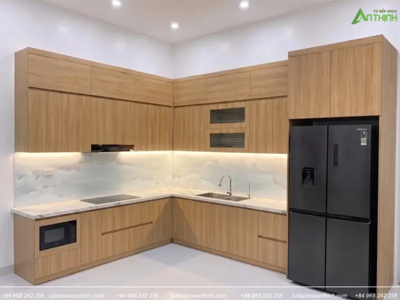 Không gian rộng rãi tại gia đình Chú Khiêm ở Xuân Đỉnh Hà Nội hệ tủ gỗ nhựa