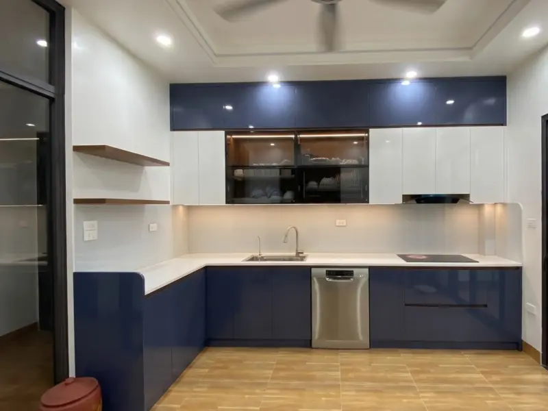 Không Gian Sang Trọng Với Tủ Bếp Inox 304 Cánh Acrylic Nhà Chị Nhung tại Thái Hà, Hà Nội