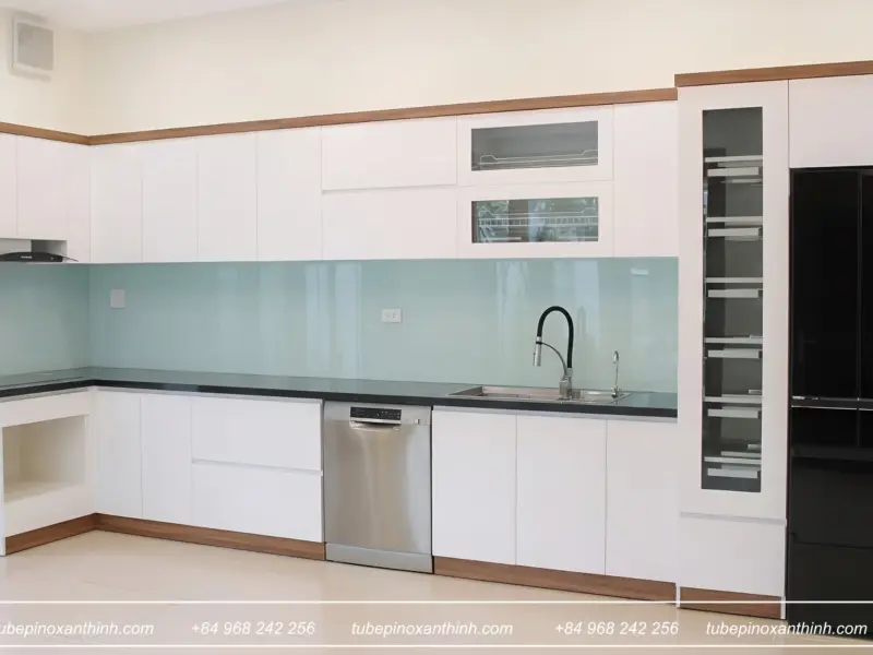Thiết Kế Tủ Bếp Inox 304 Cánh Gỗ Nhựa Phủ Melamine Cho Gia Đình Anh Tú Tại Ứng Hòa, Hà Nội