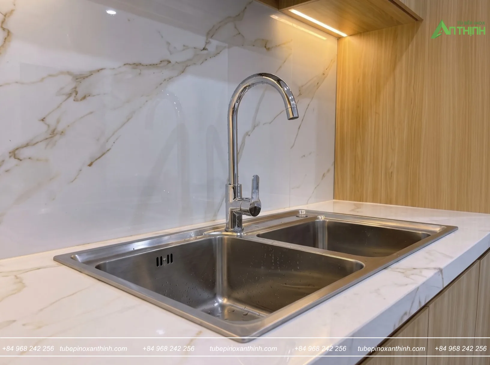 Chi tiết chậu rửa inox đôi tại nhà Anh Đoàn ở Hà Đông, Hà Nội
